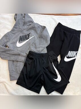 Nike Boys Lot Small Size 4-5
